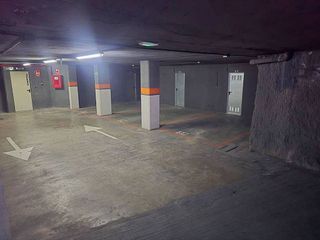 Garaje en alquiler en Sant Llorenç en Valencia