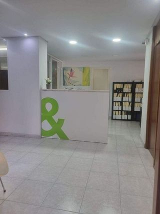 Oficina en alquiler en Centro en Alicante