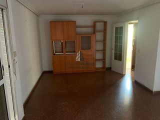 Piso en venta en Poniente-Norte - Miralbaida - Parque Azahara en Córdoba