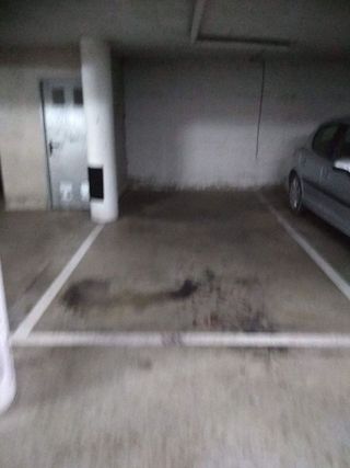 Garaje en alquiler en Eixample Sud – Migdia en Girona