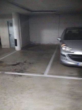 Garaje en alquiler en Eixample Sud – Migdia en Girona