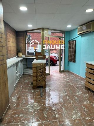 Local comercial en alquiler en Instituts - Universitat en Lleida