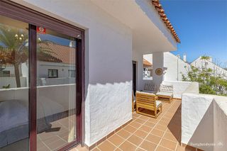 Piso en venta en Nueva Andalucía centro en Marbella