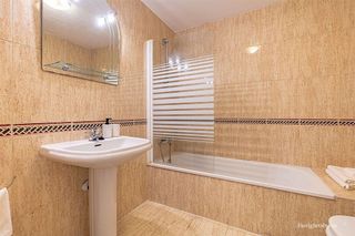 Piso en venta en Nueva Andalucía centro en Marbella