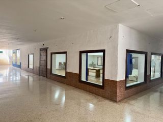 Local comercial en venta en Arroyo de la Miel en Benalmádena