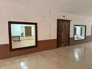 Local comercial en venta en Arroyo de la Miel en Benalmádena