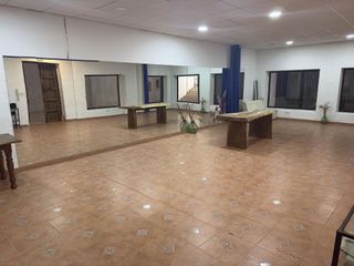 Local comercial en venta en Arroyo de la Miel en Benalmádena