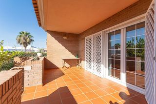 Casa adosada en venta en Ciudad Jardín en Alicante