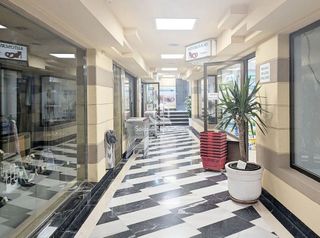 Local comercial en venta en Avda de Madrid - Pº de la Estación en Jaén