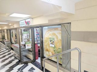 Local comercial en venta en Avda de Madrid - Pº de la Estación en Jaén