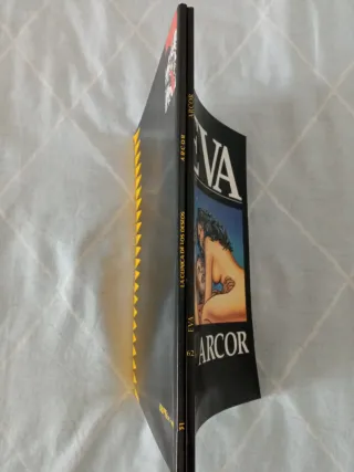 EVA - LA CLÍNICA DE LOS DESEOS.  2 COMICS DE ARCOR