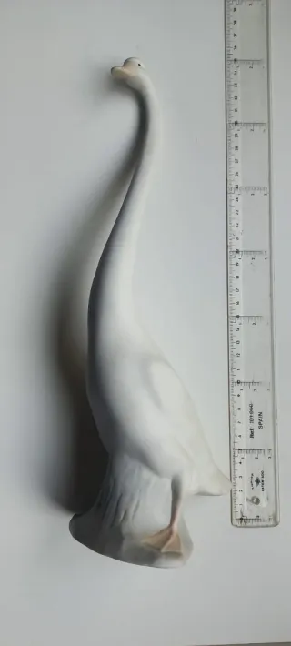 Figura de cisne estilo Lladró