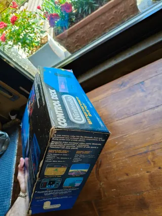 Scatola vuota Nintendo NES Control Deck