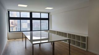 Oficina en alquiler en El Raval en Barcelona