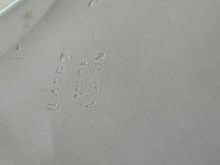 Figura Lladró niña con cordero y oveja