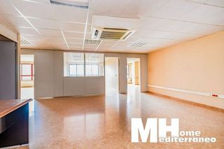 Oficina en venta en Piscinas en Villarreal