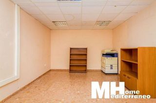 Oficina en venta en Piscinas en Villarreal