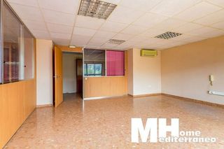 Oficina en venta en Piscinas en Villarreal
