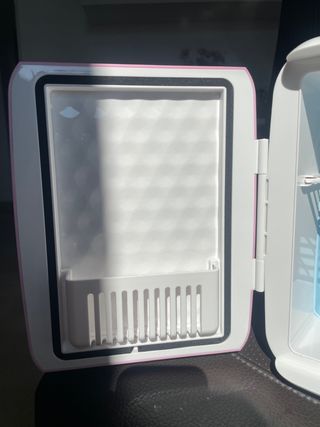 Nevera pequeña rosa SUBCOLD