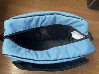 Bolso para carrito de bebé azul con flores