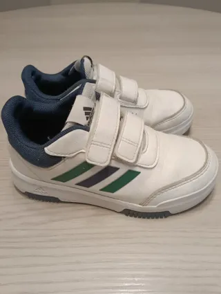 Deportivas niño Adidas blancas velcro