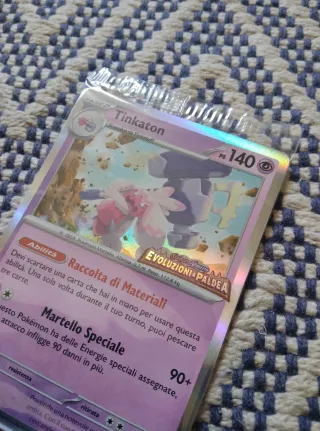 Carta Pokemon Tinkaton sigillata