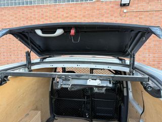 Renault Kangoo con equipamiento de carga ampliado