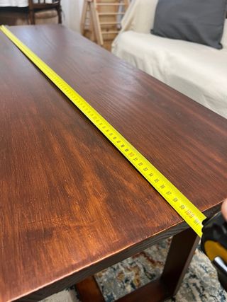 Mesa de centro de madera oscura