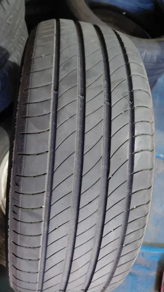 Neumático 205/55/16