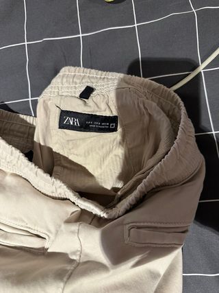 Pantalones crema jogger