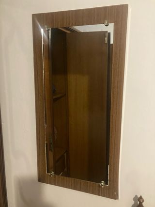 Espejo de madera y cristal