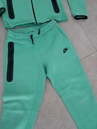 Chándal Nike verde niño