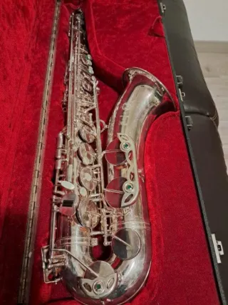 Saxofón Tenor Plata Selmer.