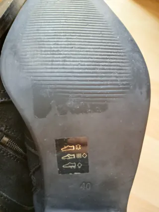 Botas camperas Roberto Torreta piel negros