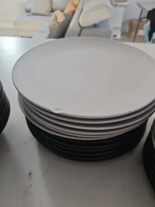 Vajilla Ikea Porcelana Negra y Gris