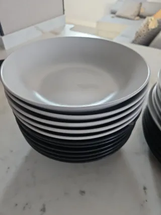Vajilla Ikea Porcelana Negra y Gris