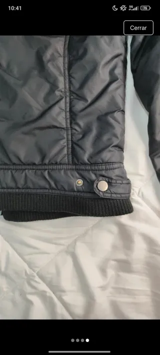 Chaqueta anorak impermeable negra