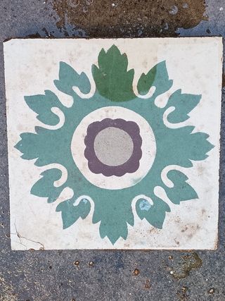 Baldosa hidráulica modernista