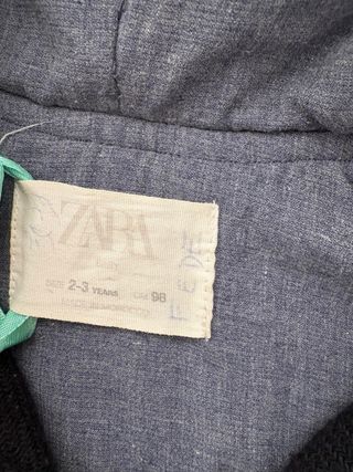 Conjunto 2 abrigos bebé 2-3 años