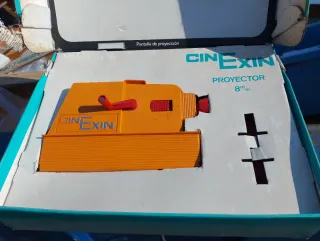 Proyector CinExin Antiguo Rojo