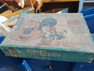 Proyector CinExin Antiguo Rojo