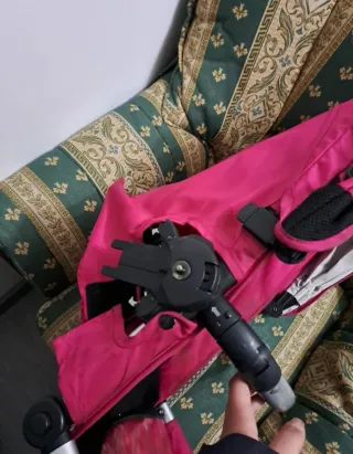 Carrito de bebé rosa URGE