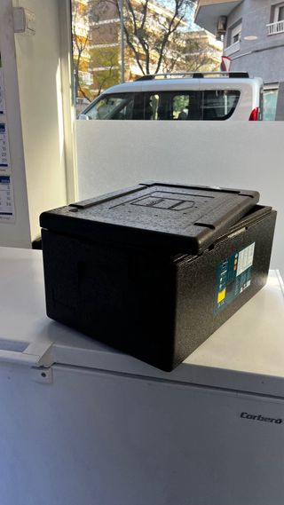 Cofre isotérmico negro