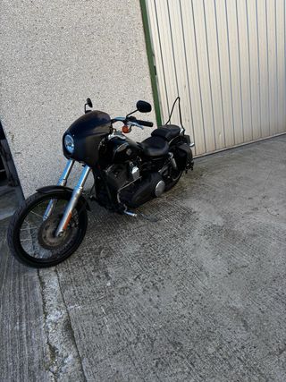 Harley-Davidson Dyna FXDWG 2011 Negra