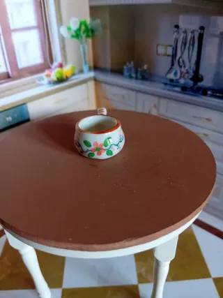 Casa delle bambole pentola in ceramica