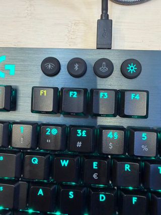 Logitech G915 TKL Teclado Gaming Lightspeed