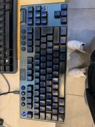 Logitech G915 TKL Teclado Gaming Lightspeed