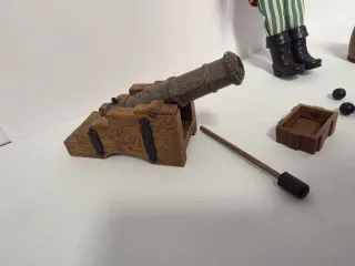 Madelman Pirata con cañón y accesorios años 70