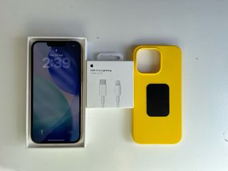 iPhone 13 Pro Dorado