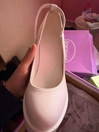 Zapatos de tacón plataforma blancos